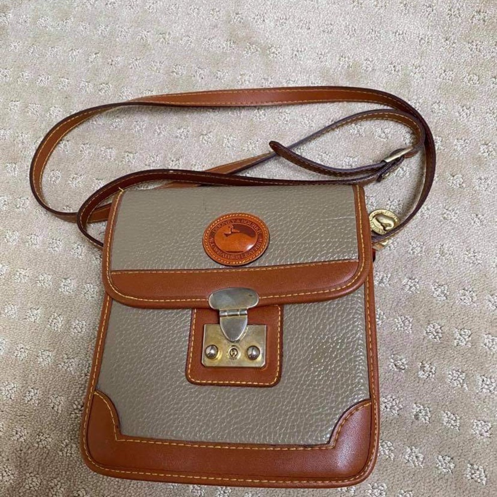 Dooney & Bourke Vintage Leather Crossbody Purse